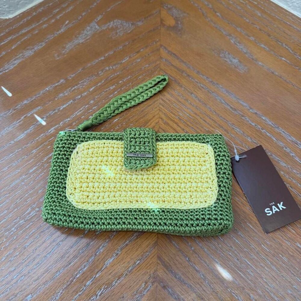 The-sak Women's Green and Yellow Wallet-purses
